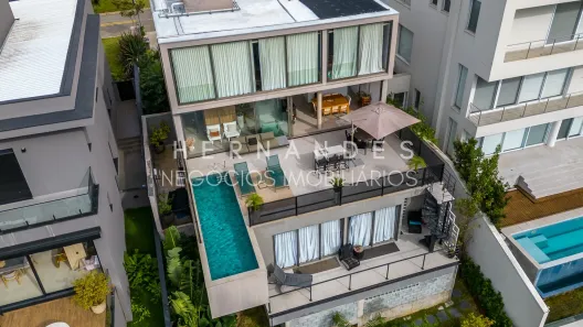 Casa de Condomínio com 4 Quartos para alugar, 303m² no Alphaville, Santana de Parnaíba