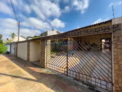 Casa com 3 Quartos à venda, 186m² no Alpes, Londrina