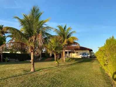 Casa de Condomínio com 4 Quartos à venda, 200m² no , Sertaneja