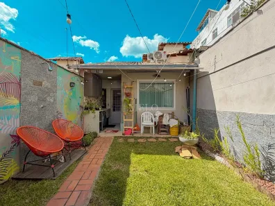 Casa com 3 Quartos à venda, 74m² no Santa Amélia, Belo Horizonte