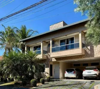 Sobrado com 4 Quartos à venda, 242m² no Aeroporto, Londrina