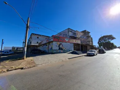 Prédio Comercial com 2 Quartos à venda, 200m² no Ceilândia Norte, Brasília