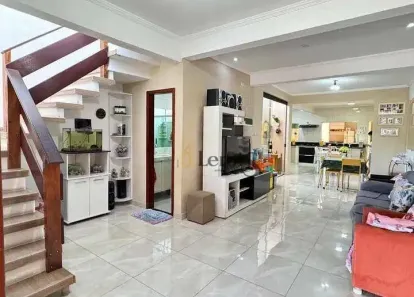 Sobrado com 4 Quartos à venda, 211m² no Parque Vitória Régia, Sorocaba