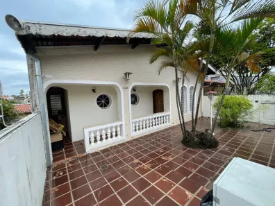 Sobrado com 4 Quartos à venda, 785m² no Jardim Itamarati, Campinas