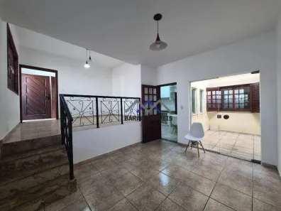 Casa com 3 Quartos para alugar, 240m² no Jardim Florestal, Jundiaí