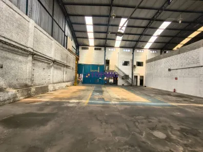 Galpão/Depósito/Armazém para alugar, 380m² no Arvoredo, Contagem