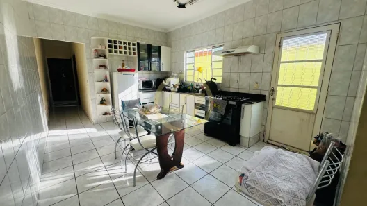 Casa com 2 Quartos à venda, 150m² no Jardim Fogaça, Itapetininga
