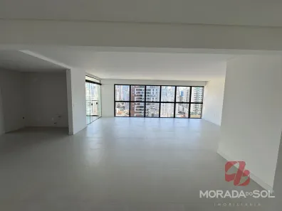 Apartamento com 3 Quartos para alugar, 140m² no Castelo Branco, Itapema