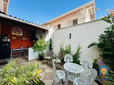 Casa de Condomínio com 3 Quartos à venda, 200m² no Jardim Rebelato, Cotia