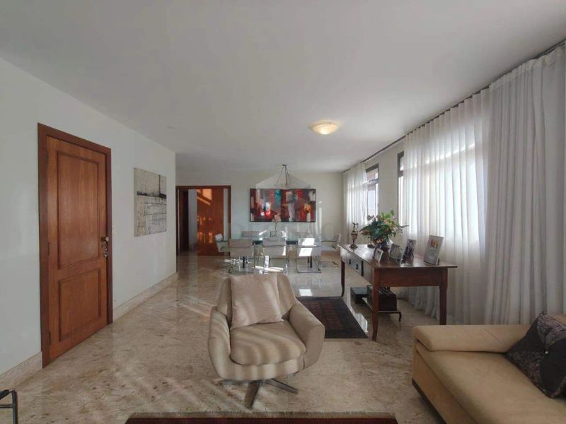 Apartamento com 4 quartos — Serra, Belo Horizonte