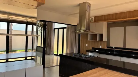 Casa de Condomínio com 3 Quartos à venda, 207m² no Jardim Botânico, Uberlândia