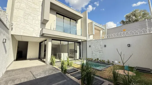 Sobrado com 3 Quartos à venda, 160m² no Parque Amazônia, Goiânia