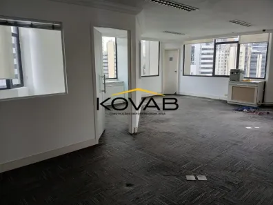 Sala Comercial para alugar, 140m² no Cidade Monções, São Paulo