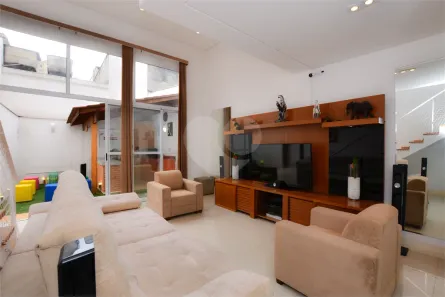 Casa com 3 Quartos à venda, 250m² no Jardim da Glória, São Paulo