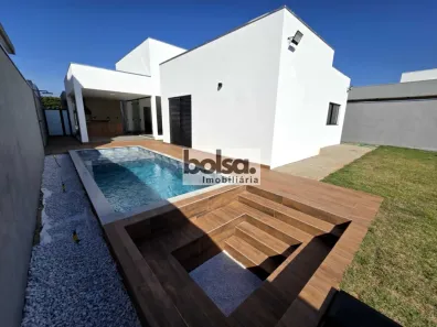 Casa de Condomínio com 2 Quartos à venda, 190m² no Centro, Piratininga