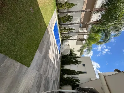 Casa de Condomínio com 5 Quartos à venda, 286m² no Gávea, Uberlândia