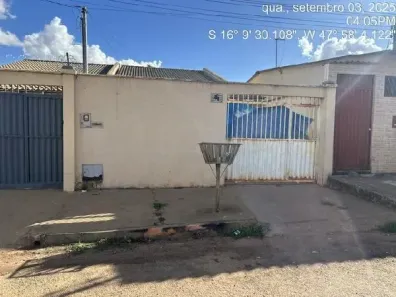 Casa com 2 Quartos à venda, 180m² no Parque Estrela Dalva IX, Luziânia