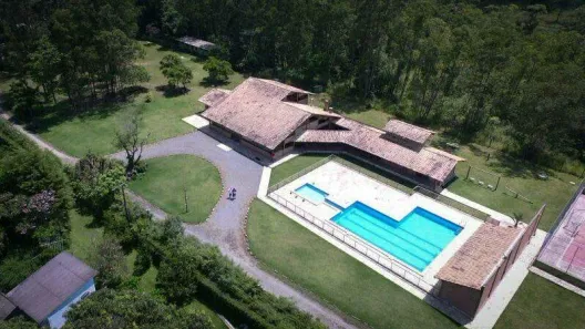 Fazenda/Sítio com 4 Quartos à venda, 1000m² no Vila Sao Sebastiao, Santa Branca