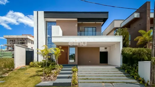 Casa de Condomínio com 4 Quartos à venda, 210m² no Cidade Alpha, Eusébio