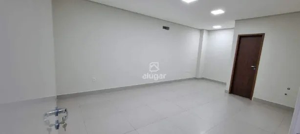 Sala Comercial para alugar, 40m² no Major Prates, Montes Claros