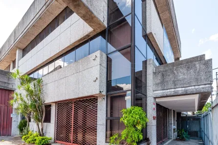 Prédio Comercial com 1 Quarto para alugar, 1355m² no Navegantes, Porto Alegre