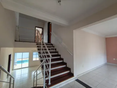 Sobrado com 4 Quartos para alugar, 278m² no Parque Alto Taquaral, Campinas