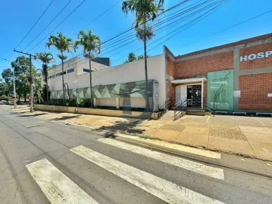 Imóvel Comercial para alugar, 663m² no Vila Góis, Anápolis