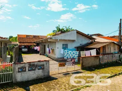Casa com 6 Quartos à venda, 120m² no Comasa, Joinville