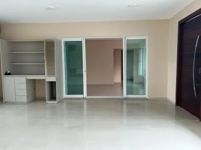 Casa de Condomínio com 3 Quartos para alugar, 200m² no Ponta Negra, Manaus