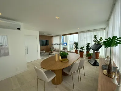 Apartamento com 3 Quartos à venda, 250m² no Itaim Bibi, São Paulo