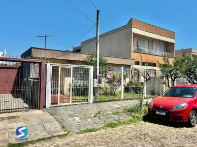 Casa com 3 Quartos à venda, 150m² no Santa Maria Goretti, Porto Alegre