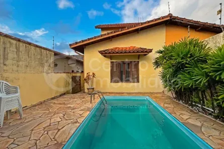 Casa com 3 Quartos à venda, 127m² no , Peruíbe
