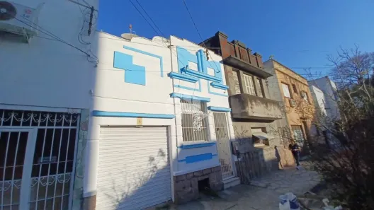 Casa com 3 Quartos à venda, 175m² no Azenha, Porto Alegre