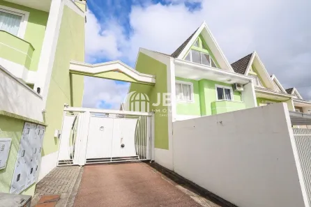 Casa de Condomínio com 4 Quartos à venda, 141m² no Atuba, Curitiba