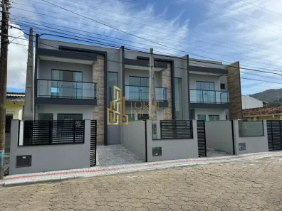Sobrado com 2 Quartos à venda, 95m² no Gravatá, Navegantes