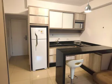 Apartamento com 1 Quarto para alugar, 33m² no Centro, Curitiba