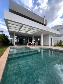 Sobrado com 3 Quartos para alugar, 300m² no Petrópolis, Várzea Grande