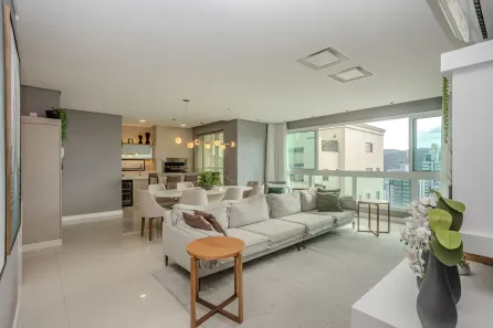 Apartamento com 4 Quartos à venda, 140m² no Centro, Balneário Camboriú
