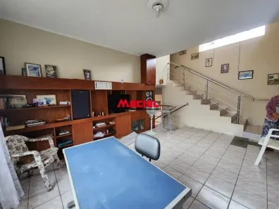 Sobrado com 3 Quartos à venda, 264m² no Jardim das Indústrias, São José dos Campos