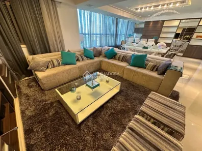 Apartamento com 3 Quartos à venda, 153m² no Três Figueiras, Porto Alegre
