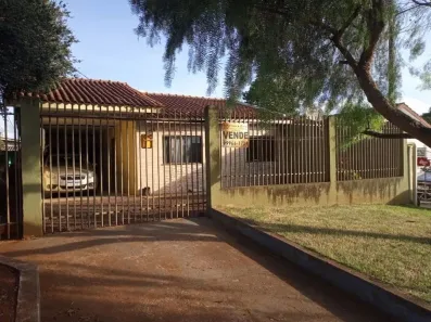 Casa com 2 Quartos à venda, 360m² no Floresta, Cascavel