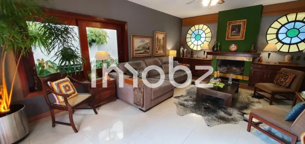 Sobrado com 5 Quartos à venda, 600m² no Jardim Leonor, São Paulo