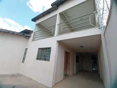 Sobrado com 2 Quartos à venda, 290m² no Parque Oeste Industrial, Goiânia