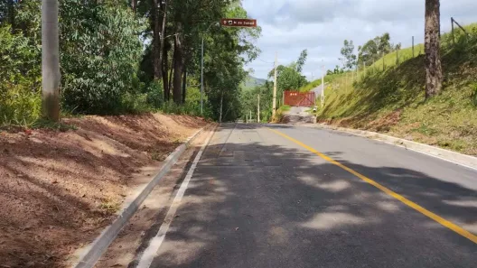 Lote/Terreno à venda, 2500m² no Recanto das Acácias, São Roque