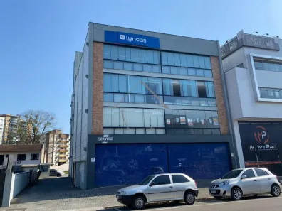 Sala Comercial para alugar, 146m² no Centro, Jaraguá do Sul
