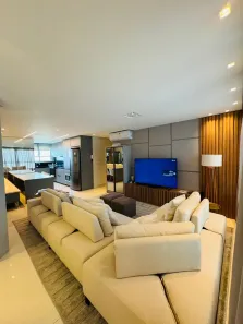 Apartamento com 4 Quartos para alugar, 130m² no Centro, Balneário Camboriú