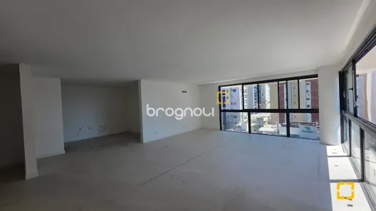 Apartamento com 3 Quartos à venda, 152m² no Centro, Florianópolis