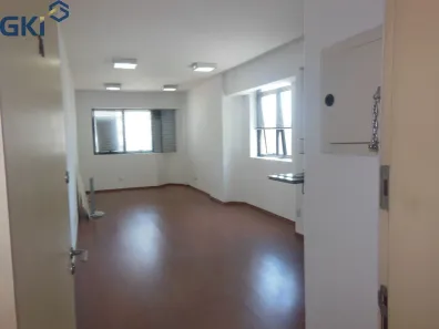 Sala Comercial para alugar, 30m² no Liberdade, São Paulo