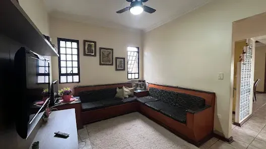 Fazenda/Sítio com 3 Quartos à venda, 251m² no Jardim Santa Eliza, Americana