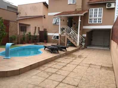 Sobrado com 4 Quartos à venda, 216m² no Nossa Senhora das Graças, Canoas